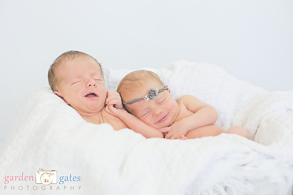 Twins Yakima Newborn Photography
