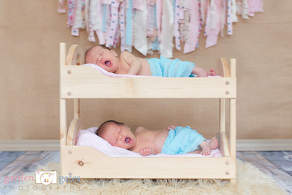 Yakima Newborn Photographer Twins